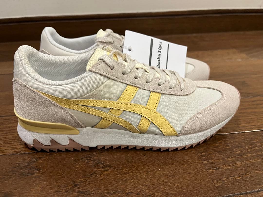 未使用品　オニツカタイガーCALIFORNIA 78 23.5