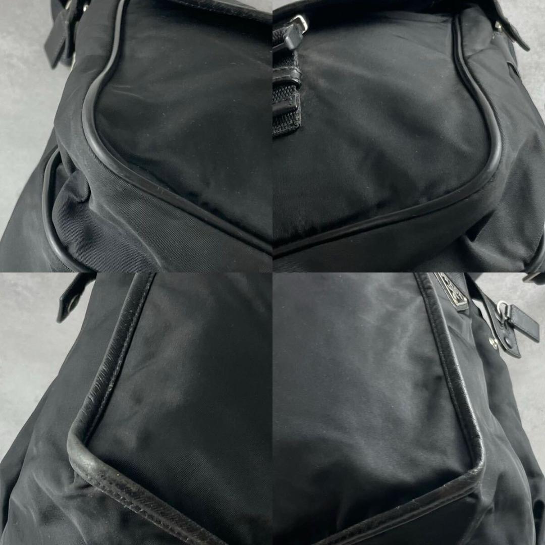 極美品 PRADA プラダ メッセンジャーバッグ 三角ロゴプレート 黒