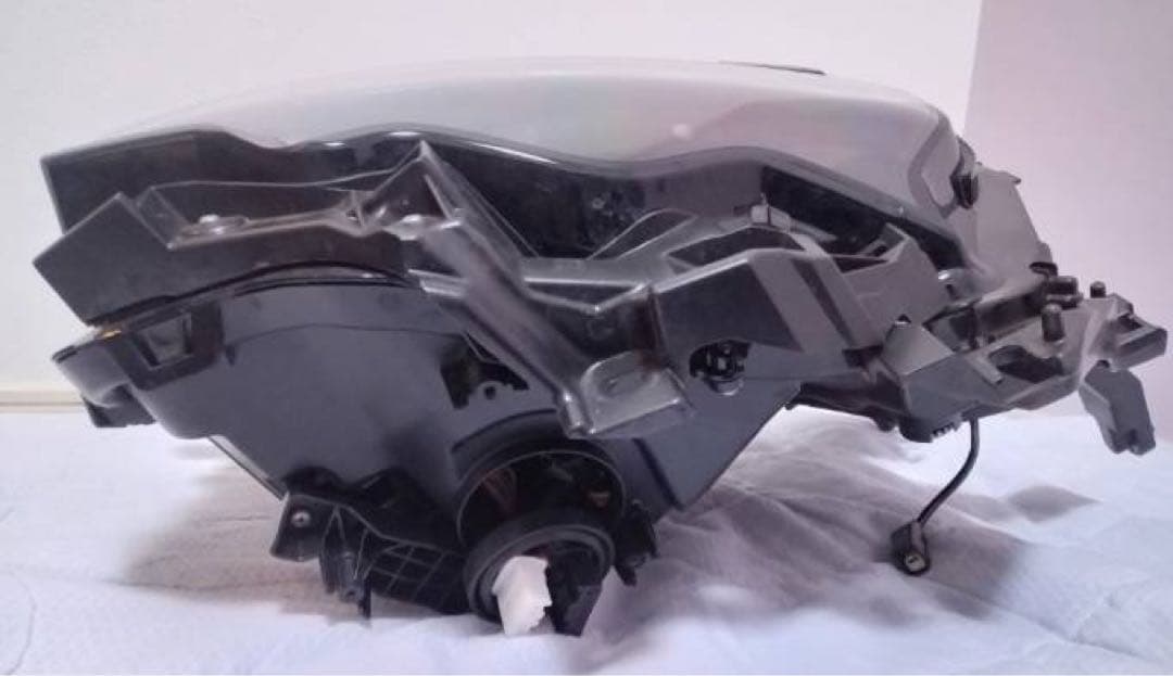 90ヴォクシー左ヘッドライト 純正品