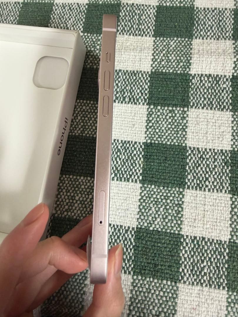 Apple iPhone 13 本体 新品　ピンク