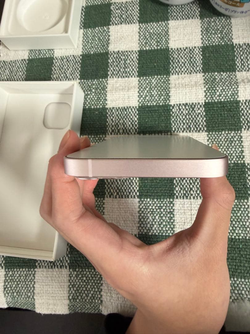 Apple iPhone 13 本体 新品　ピンク