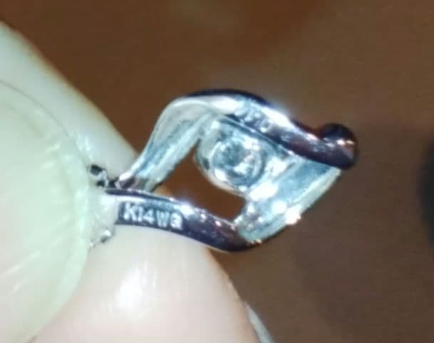 【値下げ中】14K　ホワイトゴールド　ダイヤネックレス