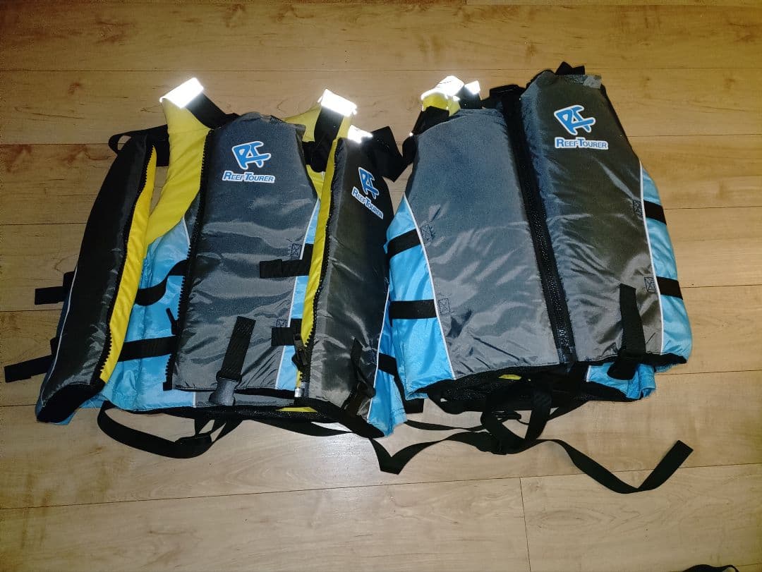 ライフジャケットまとめ売り フローティングベスト 計14点