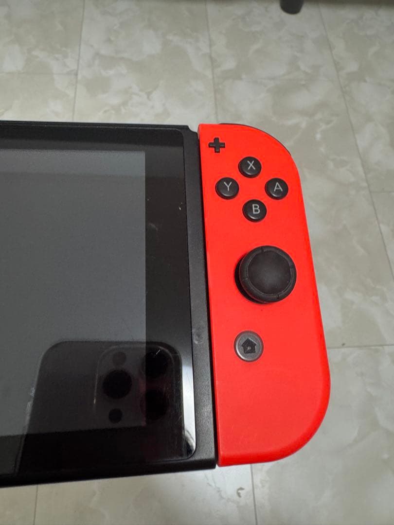 Nintendo Switch 本体 赤/青　カセット付き 右ジョイコン勝手に動