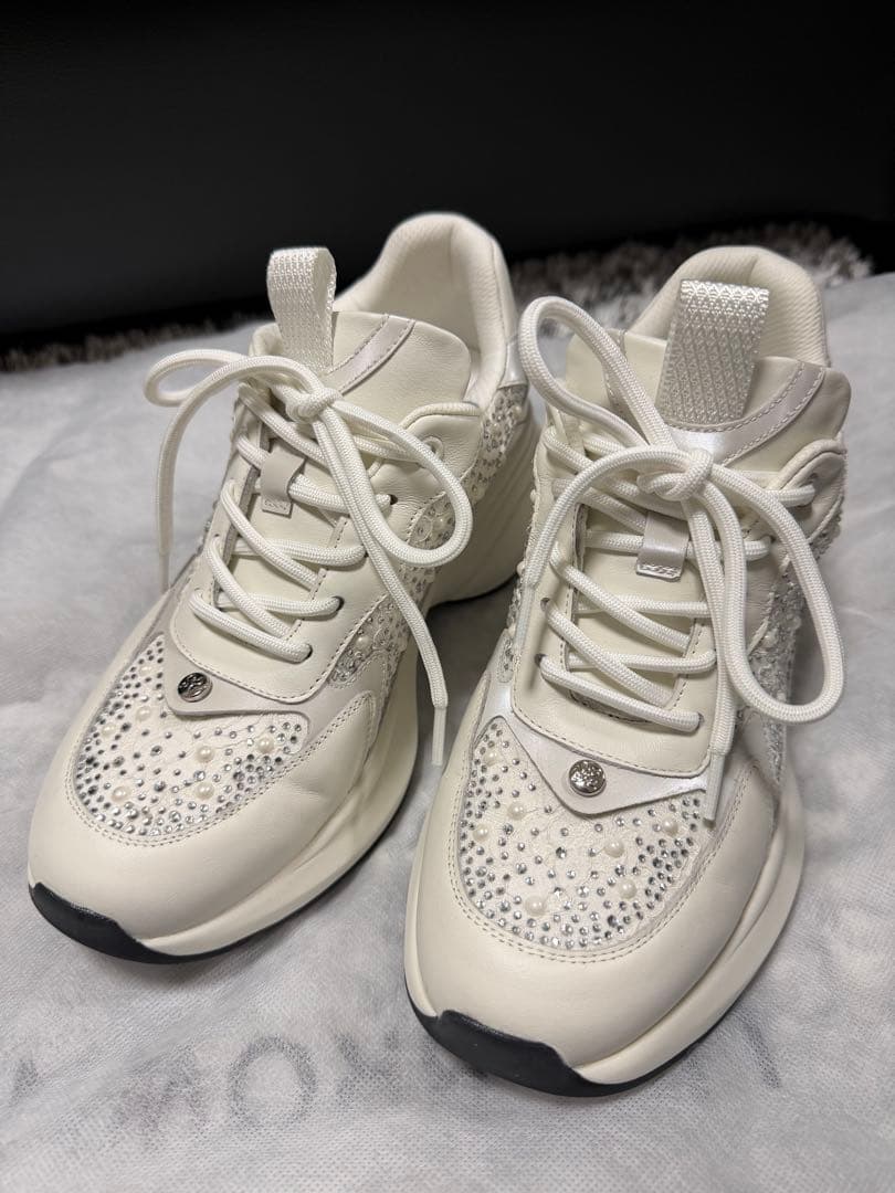 staccato パールミックスハイヒールスニーカー ホワイト