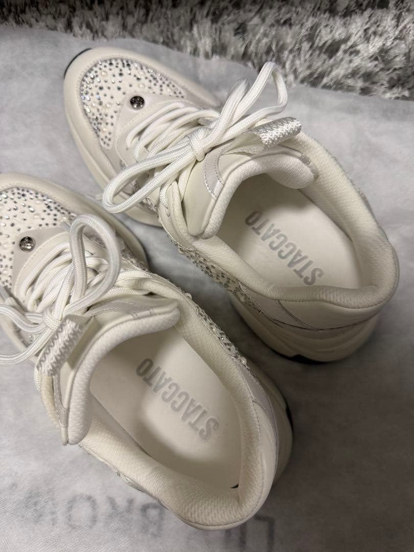 staccato パールミックスハイヒールスニーカー ホワイト