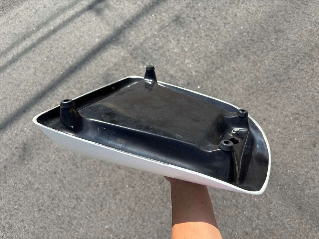 シングルシートカウル（ZX-9R B型）