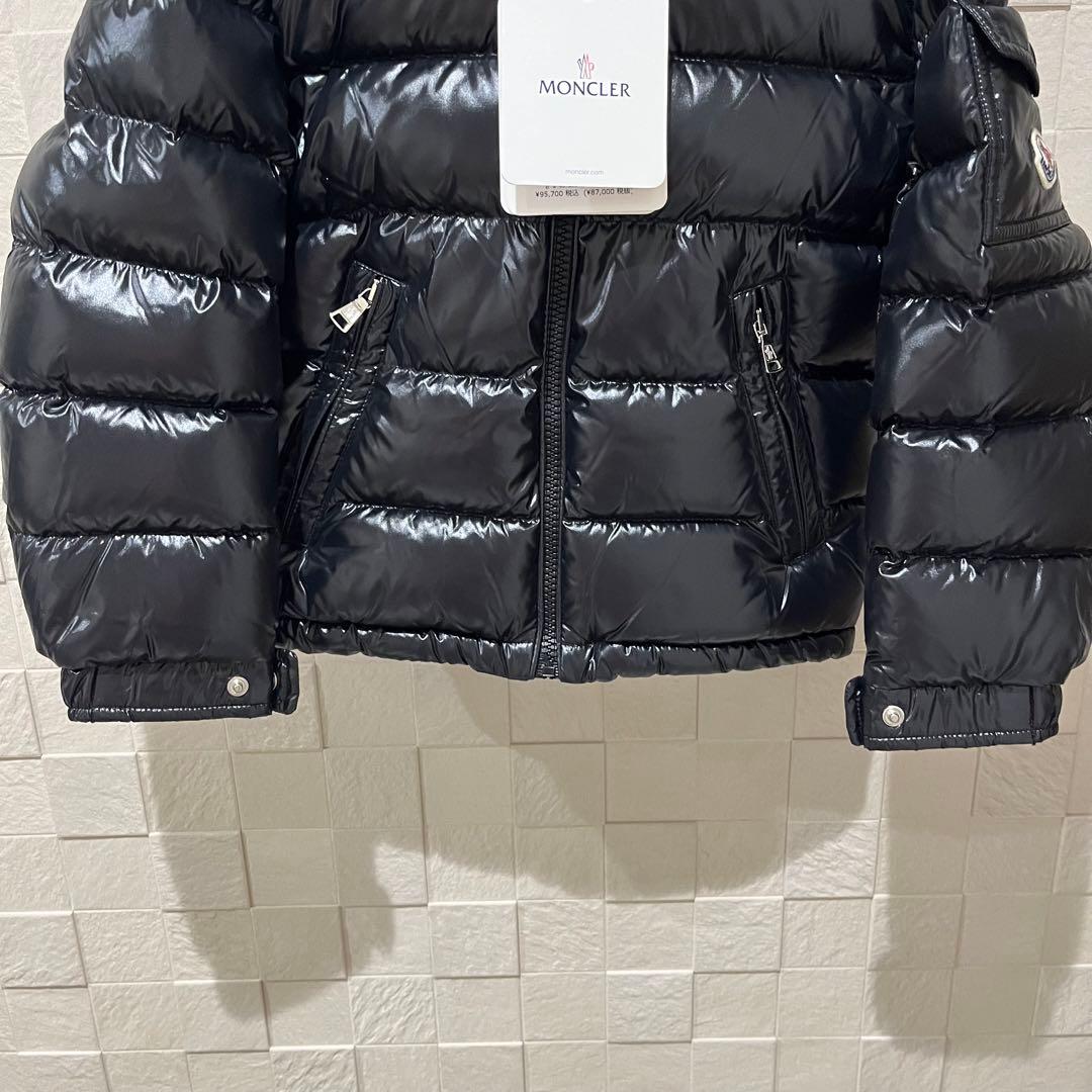 【新品タグ付き/22-23aw】モンクレール　MAYA ダウンジャケット　6Y