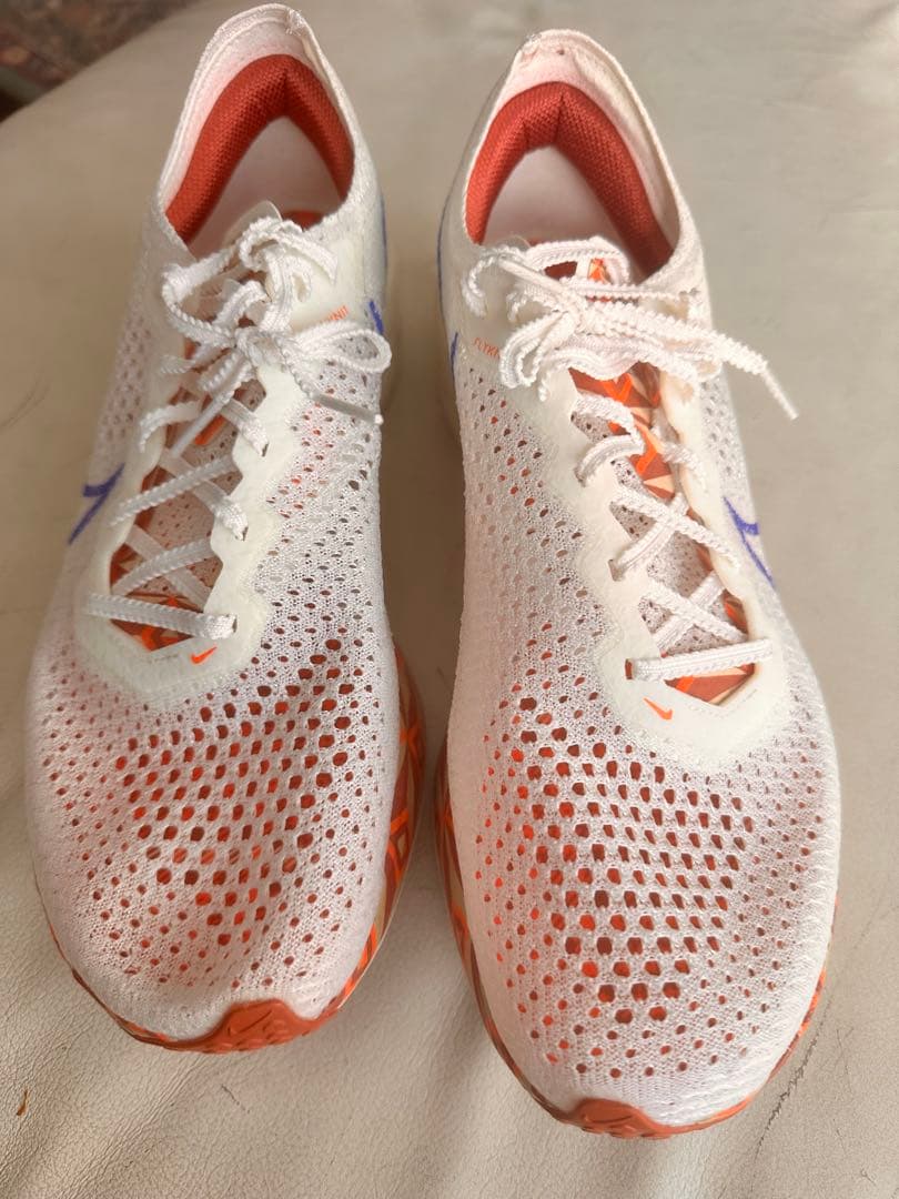 【試し履きのみ大人気モデル限定カラー】ナイキ ヴェイパーフライ3