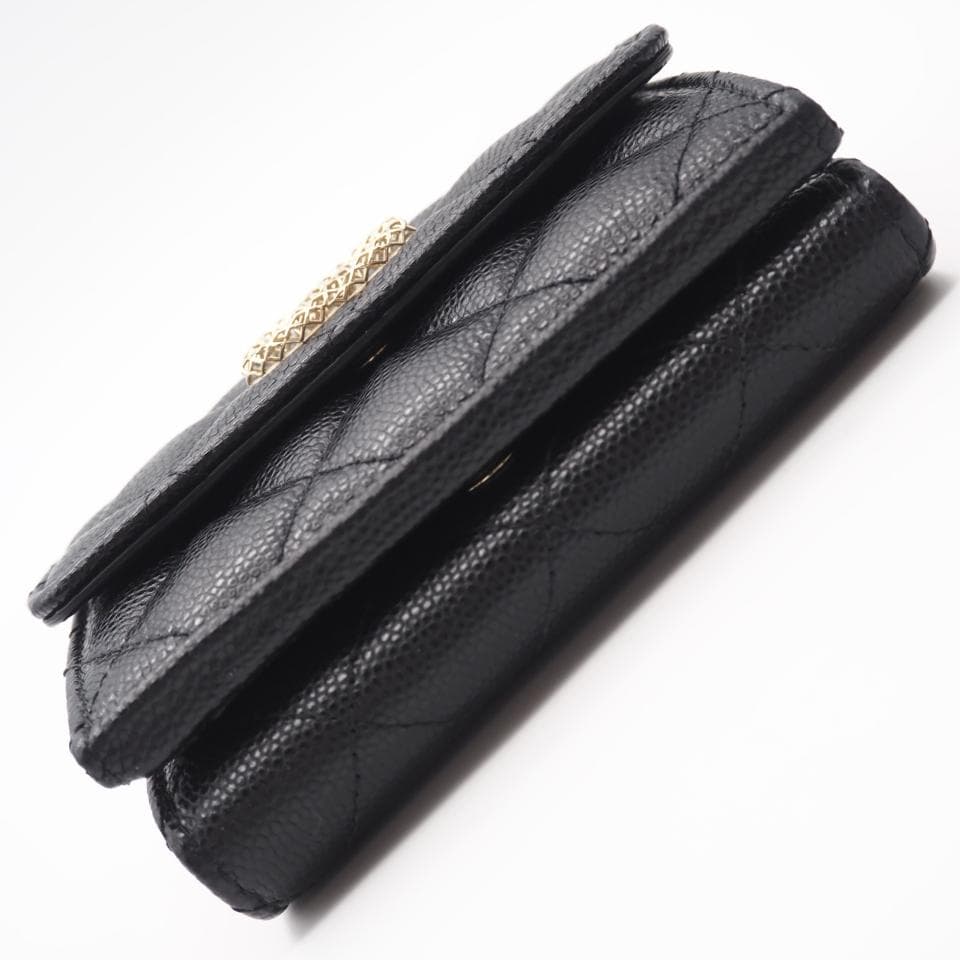 CHANEL 三つ折り財布 キャビアスキン マトラッセ コンパクトウォレット 美