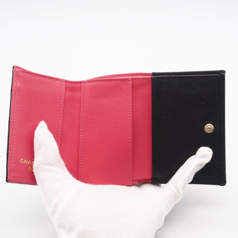 CHANEL 三つ折り財布 キャビアスキン マトラッセ コンパクトウォレット 美