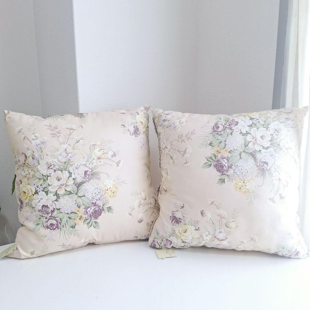 [新品/タグ付き]♡LAURA ASHLEY♡ クッション&シートクッション4品