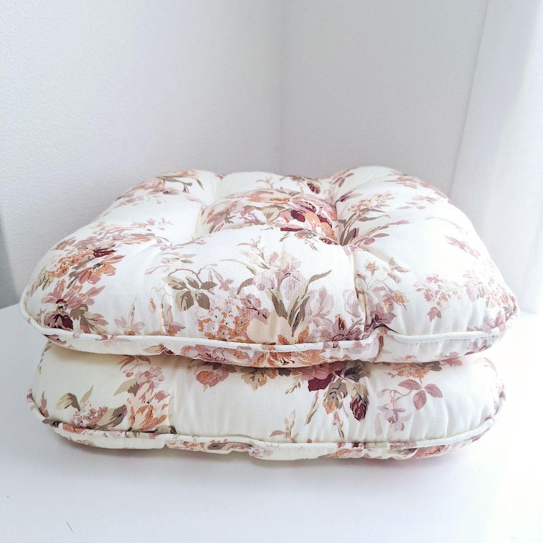 [新品/タグ付き]♡LAURA ASHLEY♡ クッション&シートクッション4品