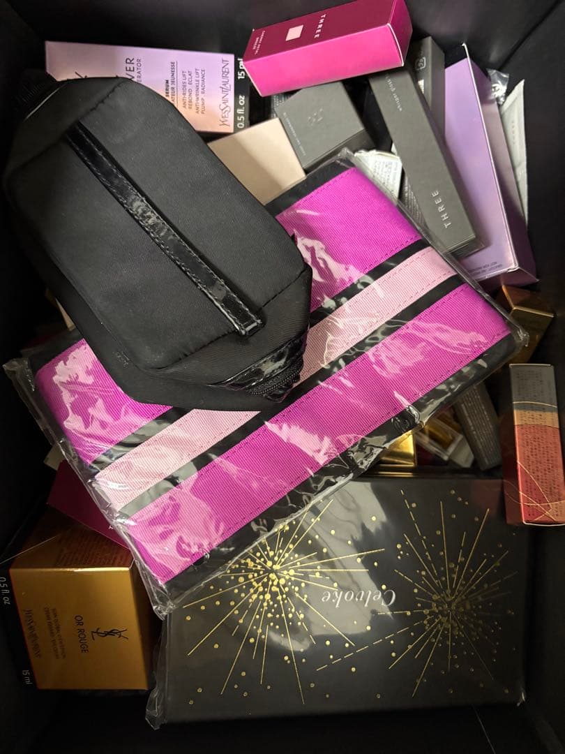 17 一時値下げ！超お得！未使用箱入り多数！デパコスまとめ売り100点以上！