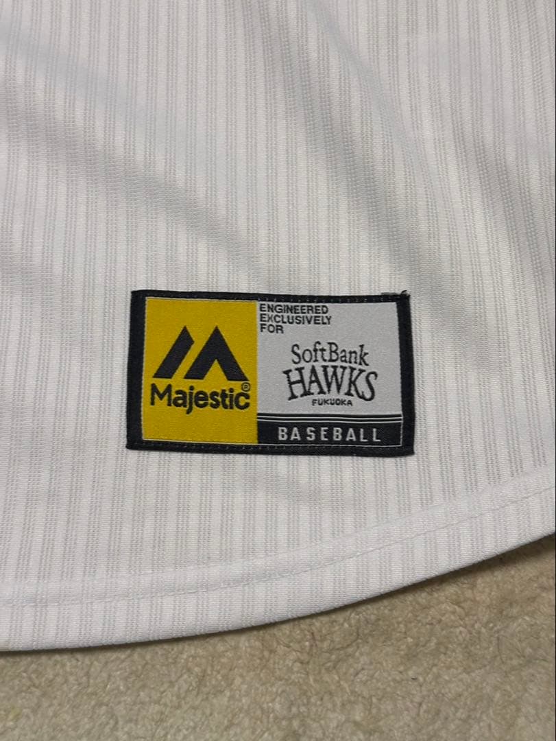 ソフトバンクホークス柳田ユニフォーム