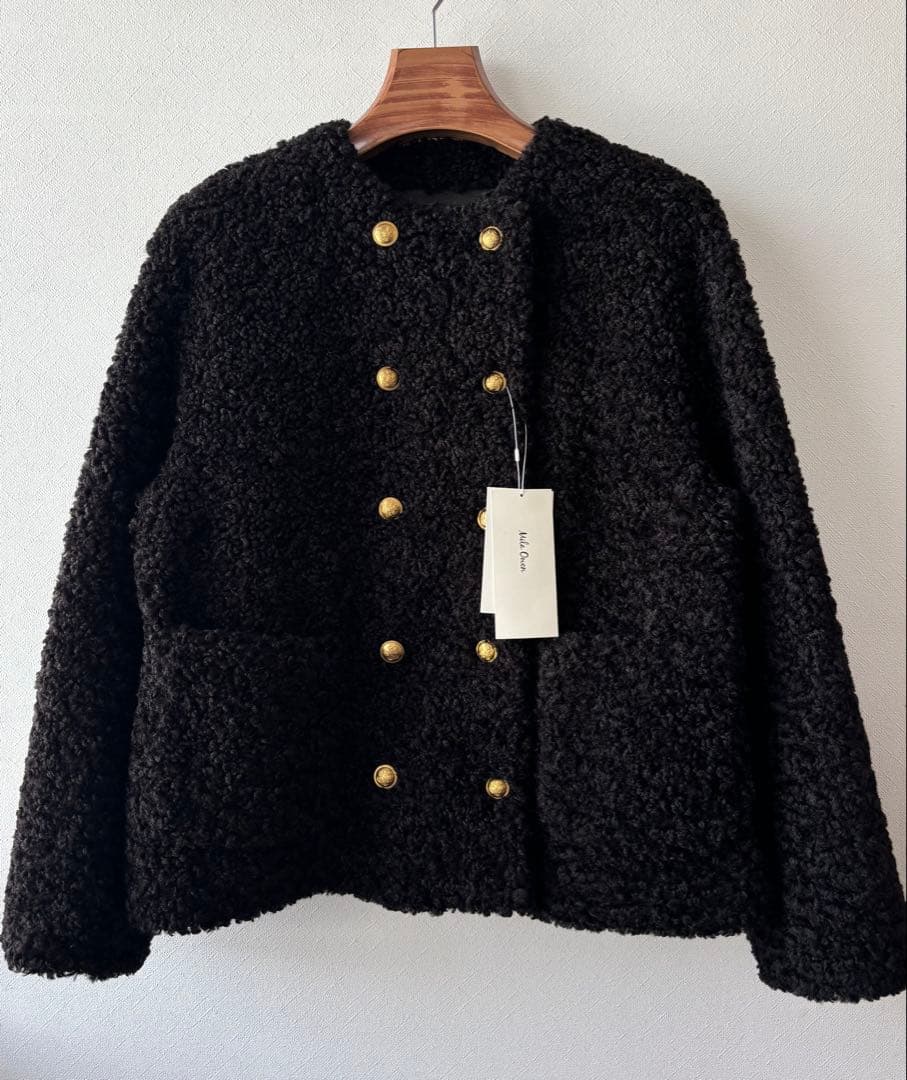 《新品タグ付き》ミラオーウェン 金釦カールファージャケット
