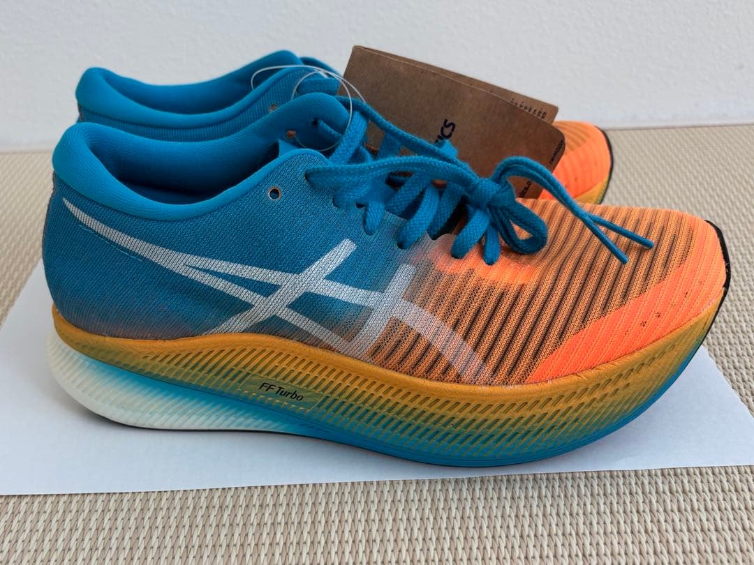 新品未使用　asics アシックス　23.5 スポーツ　陸上　メタスピードスカイ