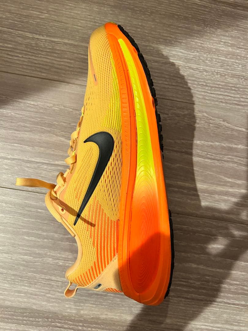 NIKE ボメロ18 28cm