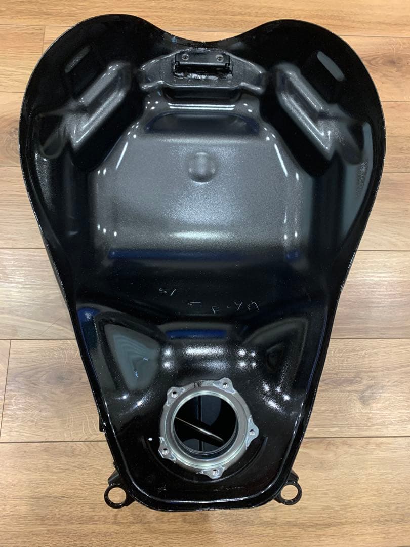 【美品】Kawasaki z900rs タンク ブルーボール 24年