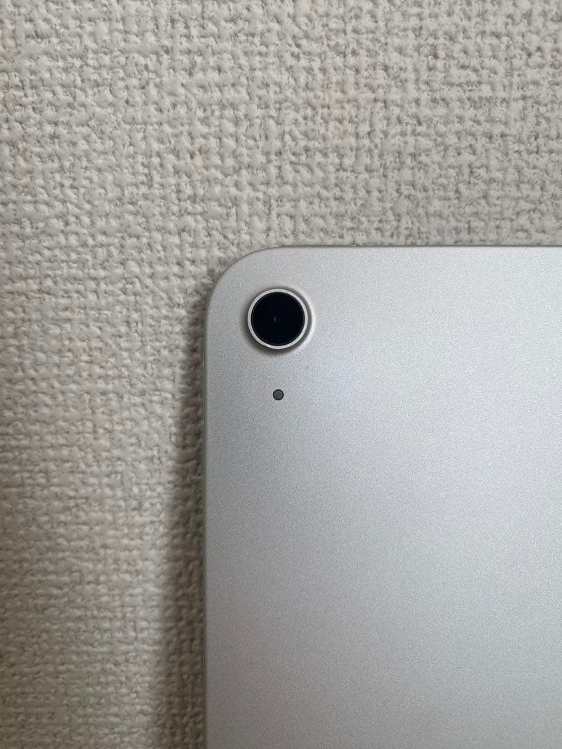 Apple iPad 第10世代(Wi-Fiモデル) 64GBシルバー 本体のみ