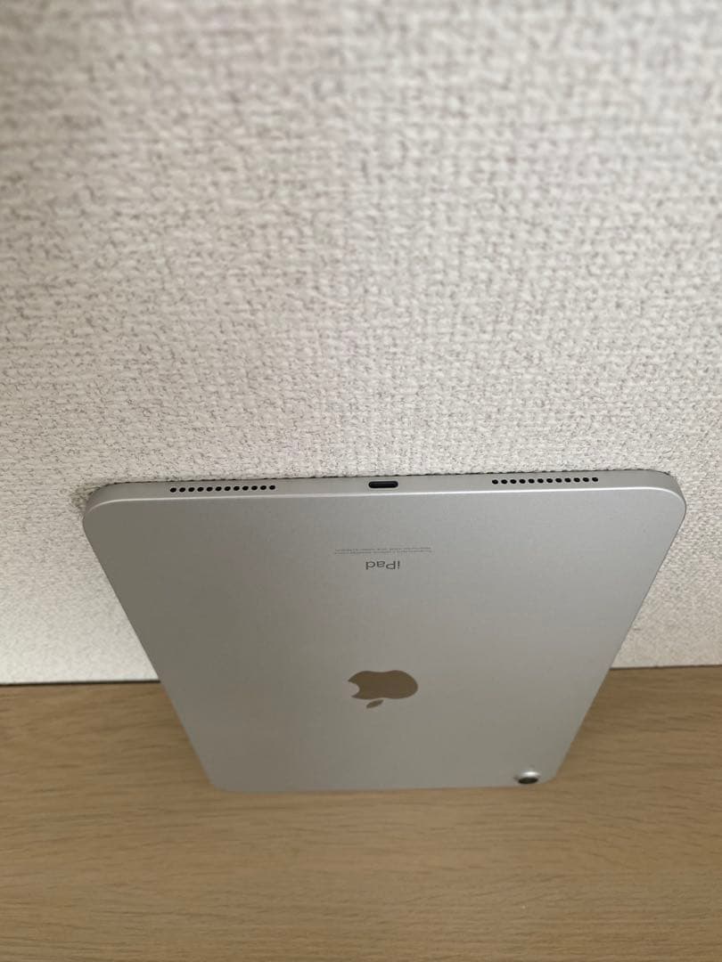 Apple iPad 第10世代(Wi-Fiモデル) 64GBシルバー 本体のみ