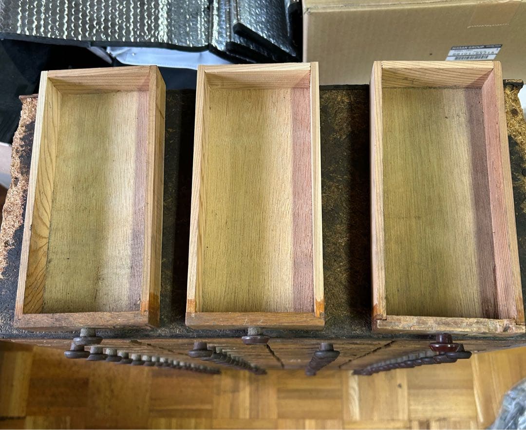 活版印刷時使用の木のタンス