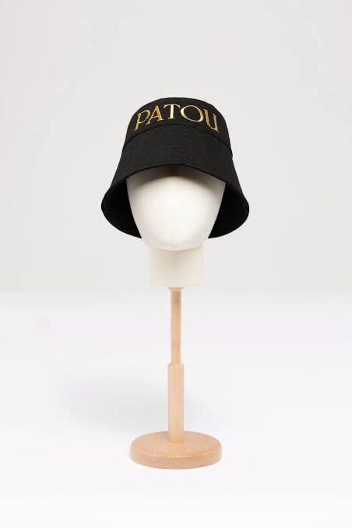PATOU ブラック バケットハット