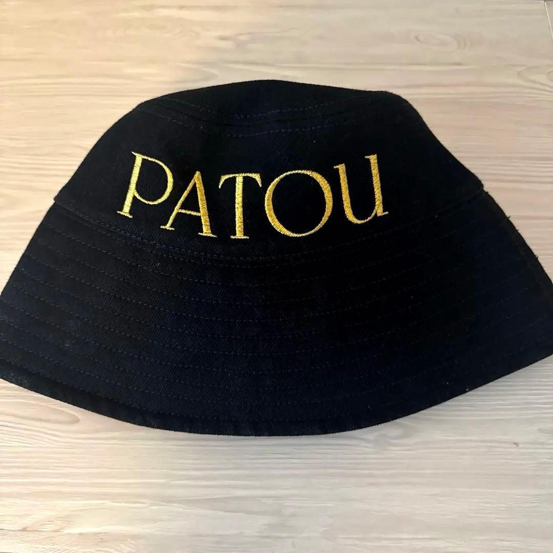 PATOU ブラック バケットハット