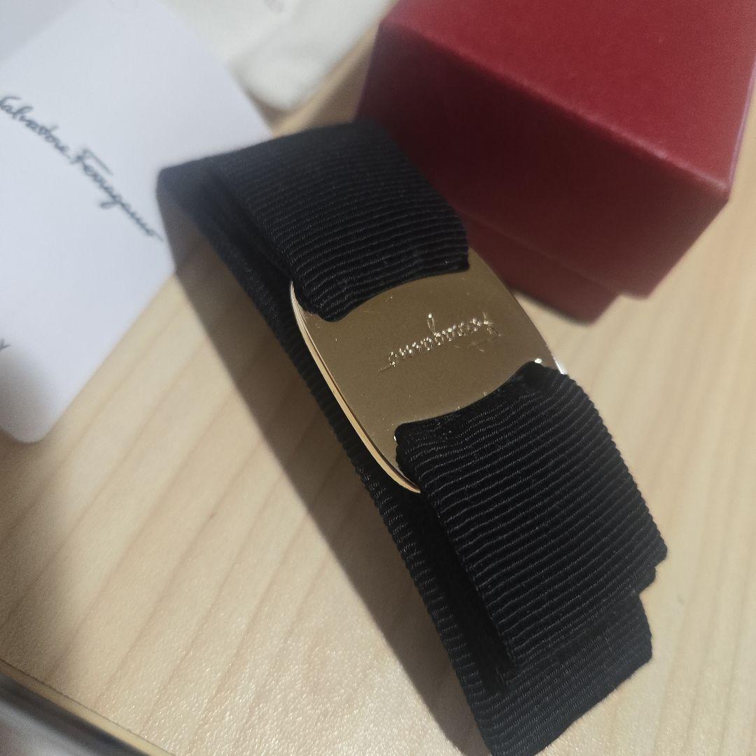 Salvatore Ferragamo ヘアピン ブラック　バレッタ