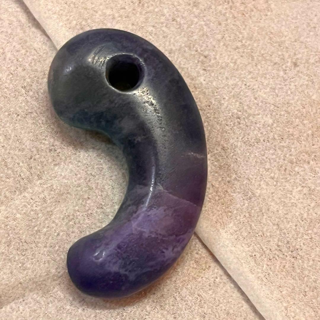 希少　古墳期　勾玉　複色翡翠