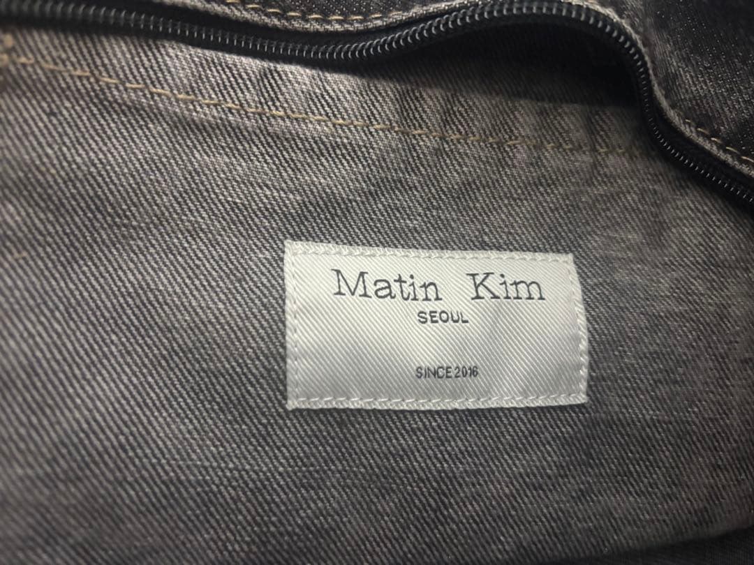 新品 Matin Kim デニムショルダーバッグ　ブラックデニム 韓国ブランド