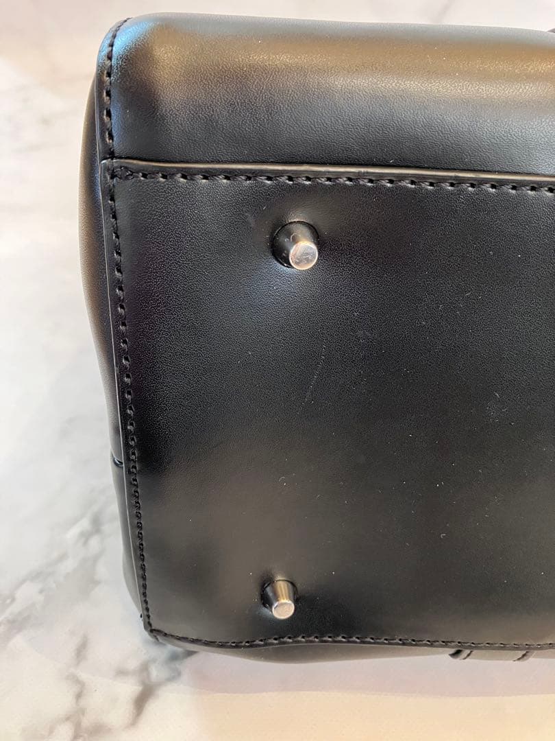 agnès b. アニエスべー レザートートバッグ　ブラックA 4 ・ＰＣ