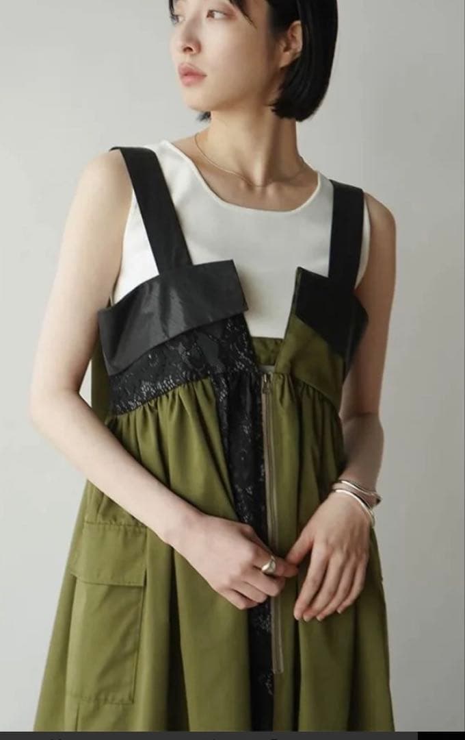 【★新品タグ付き】RADIATE ジャンパースカート　カーキ　かわいい〜！！