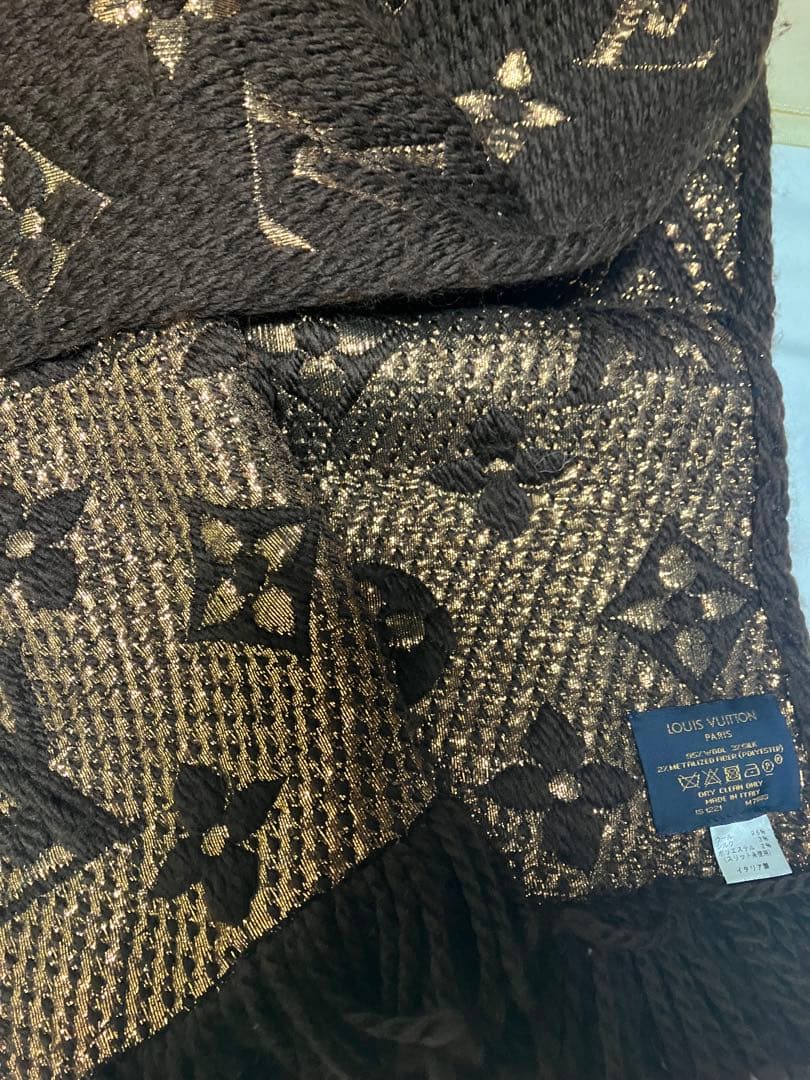 美品 ルイヴィトン エシャルプ ロゴマニア マフラー シャイン M71383