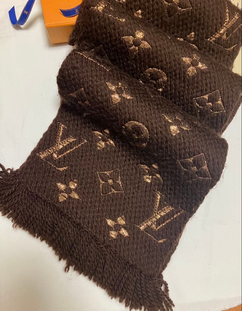 美品 ルイヴィトン エシャルプ ロゴマニア マフラー シャイン M71383