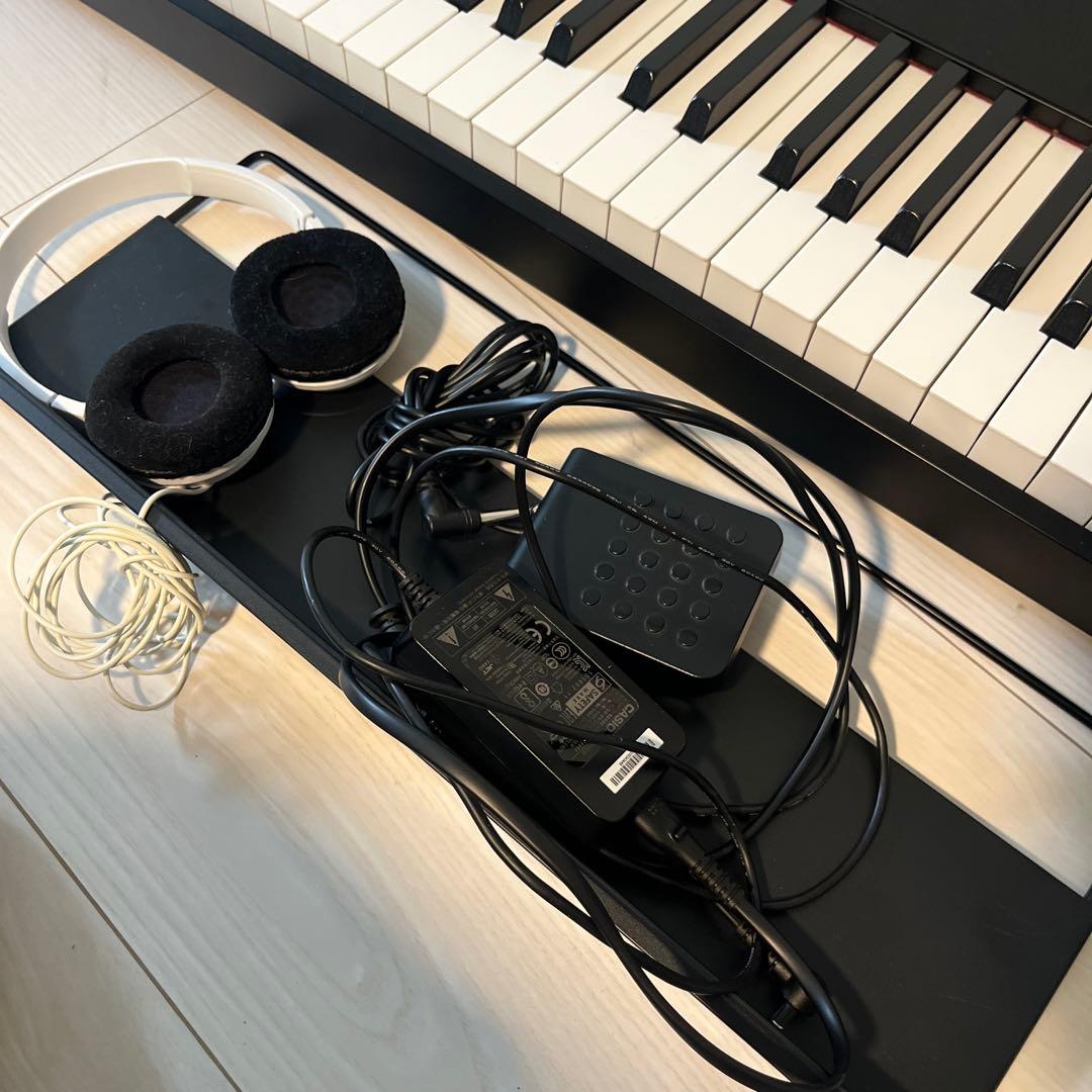 カシオ　電子ピアノ　PX-S1000 ホワイト 2019年製　88鍵盤