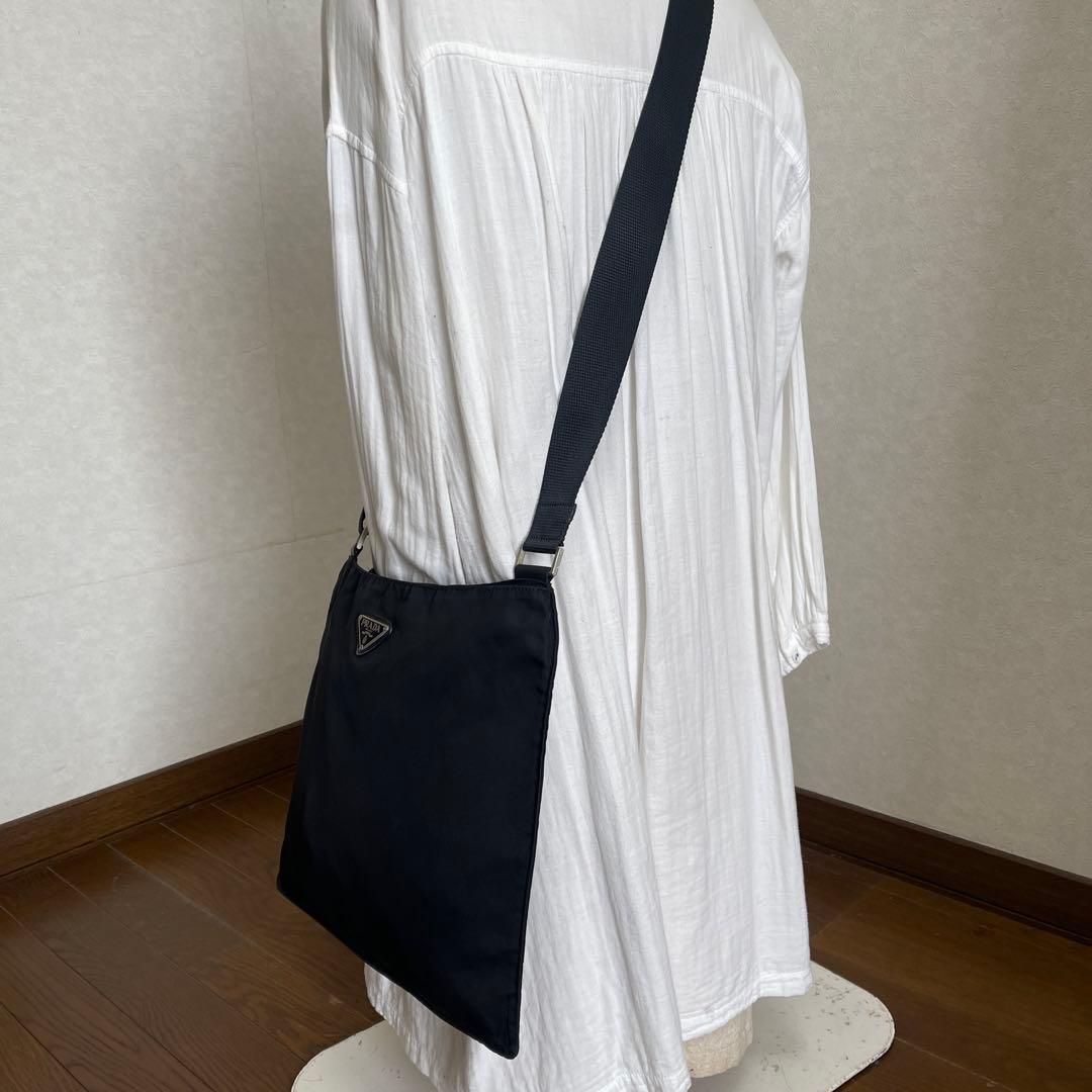 ◇ PRADA プラダ ショルダーバッグ ナイロン ブラック ◇