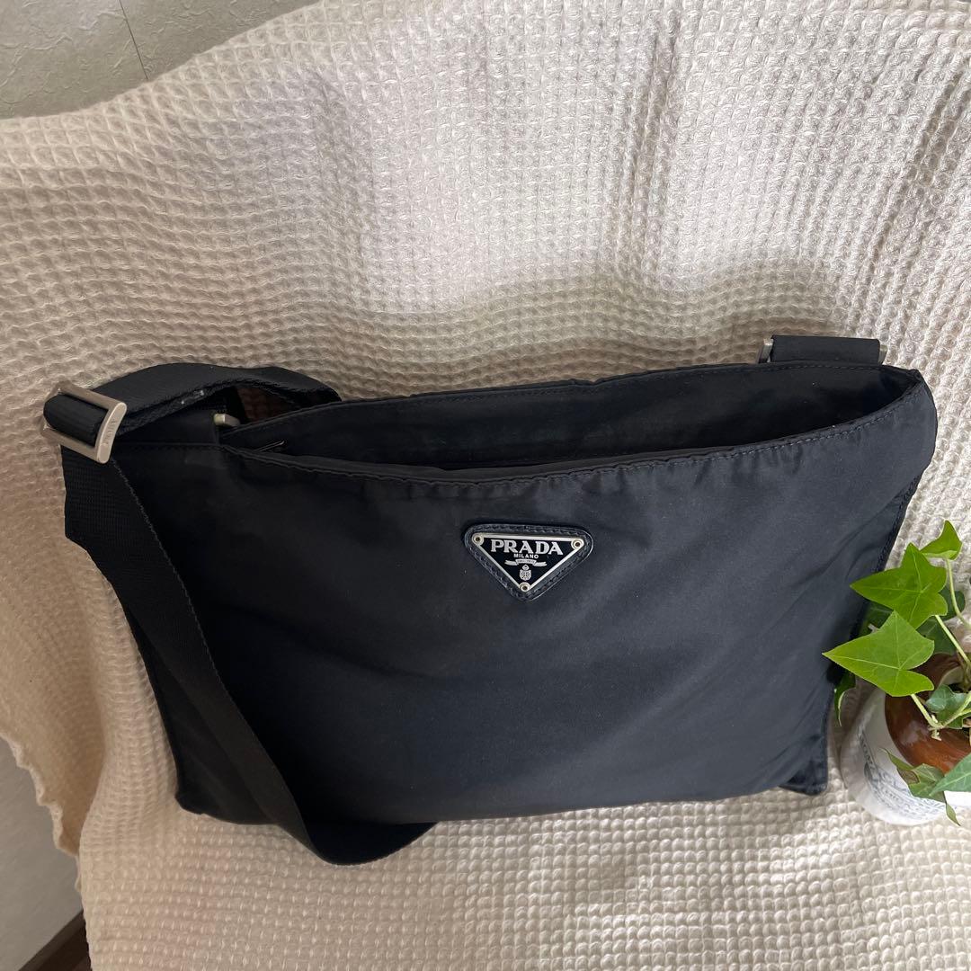 ◇ PRADA プラダ ショルダーバッグ ナイロン ブラック ◇