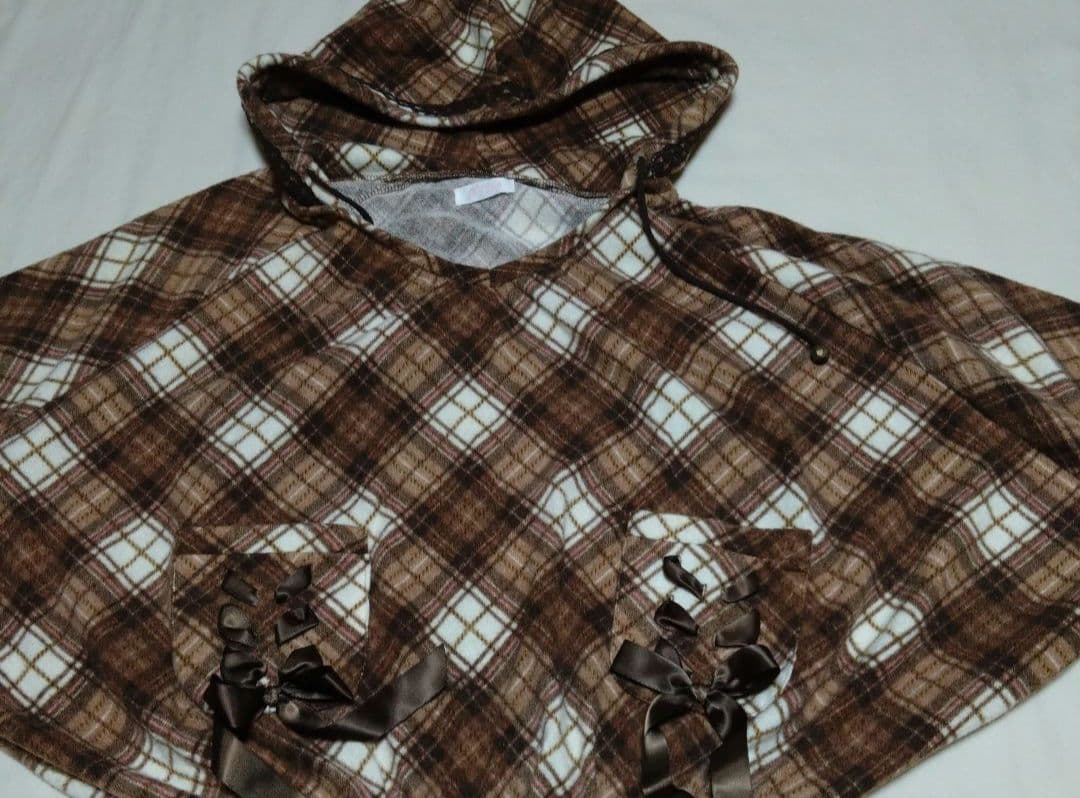 希少　リズリサ　ポンチョ風トップス　フリーサイズ