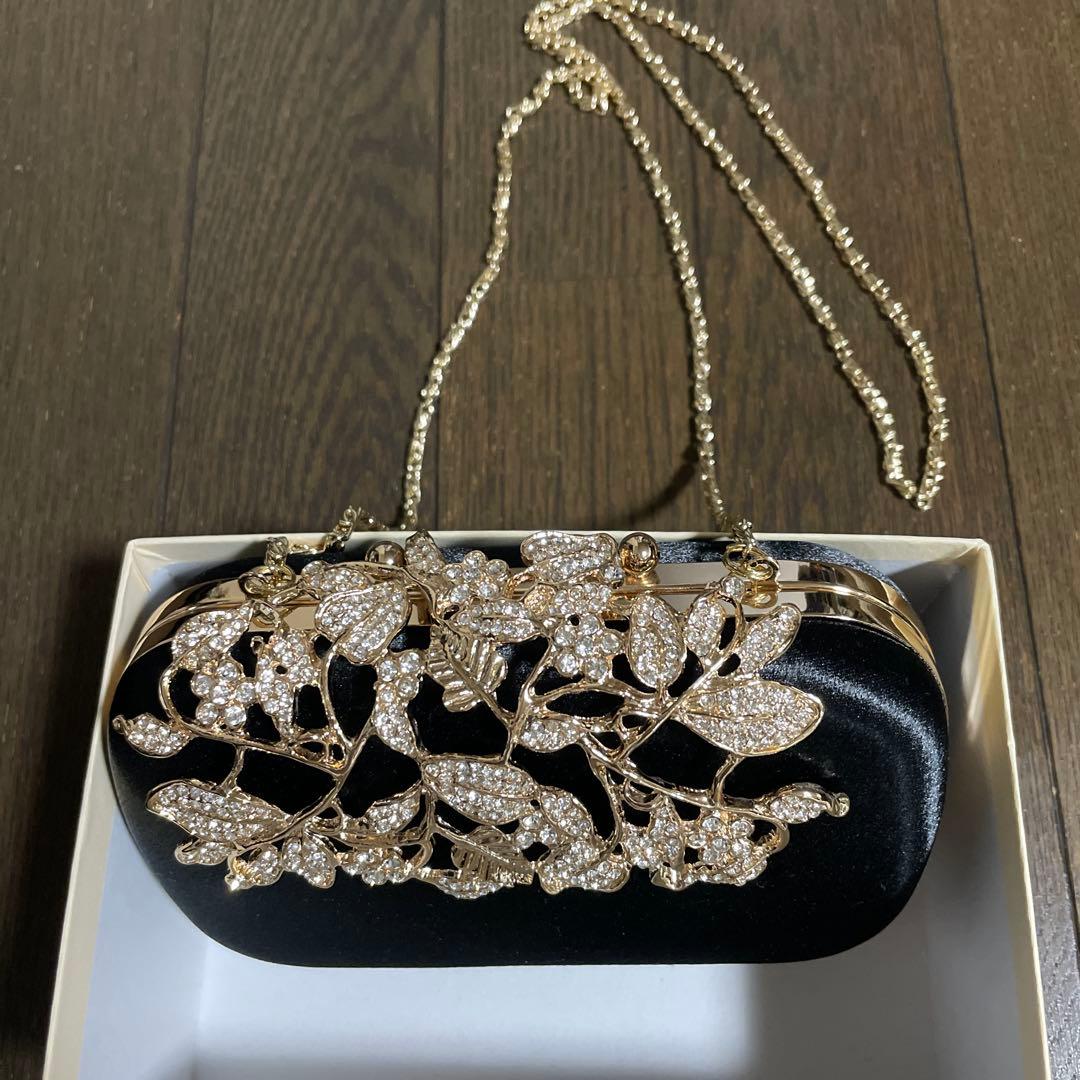 装飾付きブラッククフォーマルバッグ