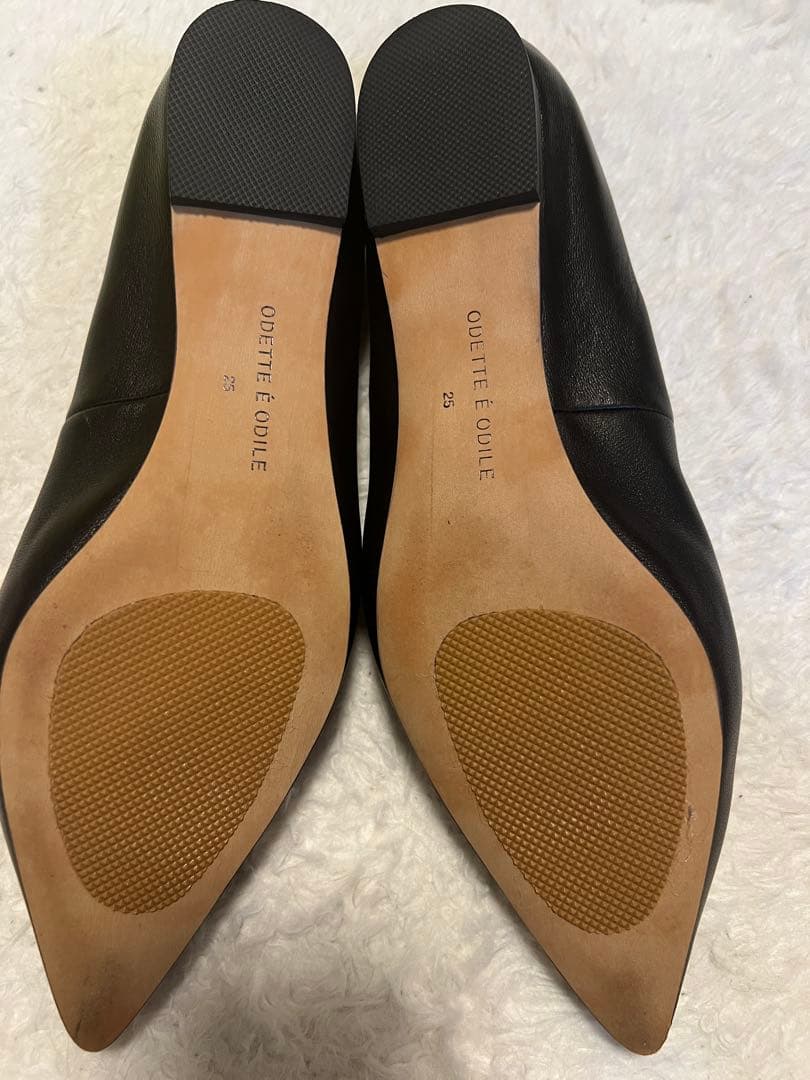 週末セール　新品未使用　オデットエオディール　オブリークバックルフラットパンプス