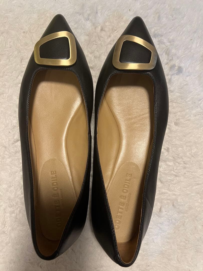 週末セール　新品未使用　オデットエオディール　オブリークバックルフラットパンプス