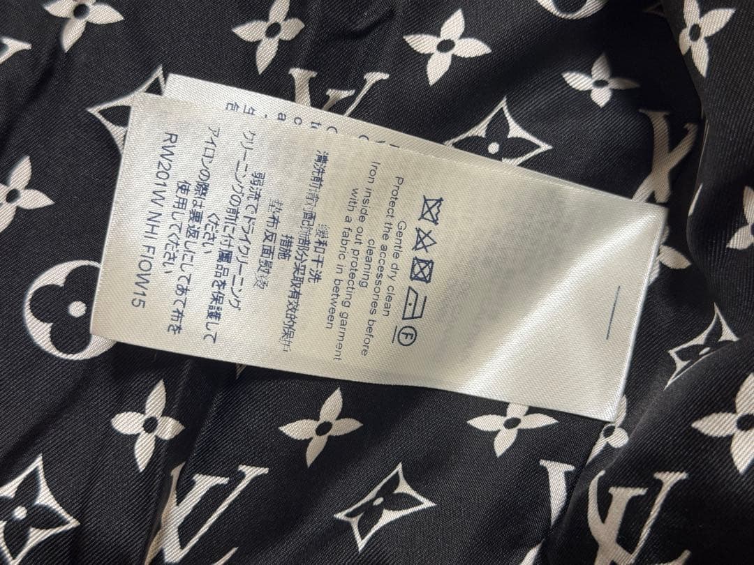 レア　Louis Vuitton モノグラム ダウンベスト 34ブラック男女兼用