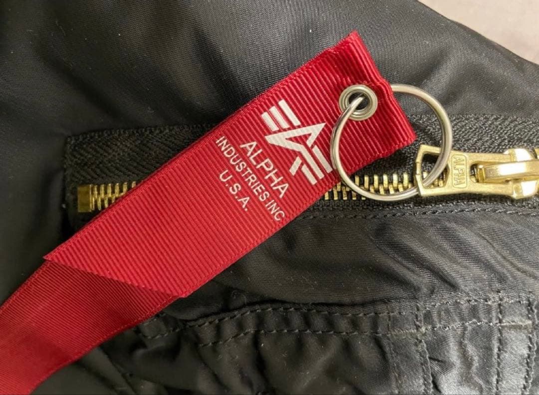 ［アルファ インダストリーズ] MA-1スリムフィットフライトジャケット
