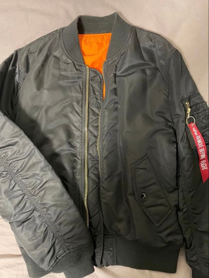 ［アルファ インダストリーズ] MA-1スリムフィットフライトジャケット