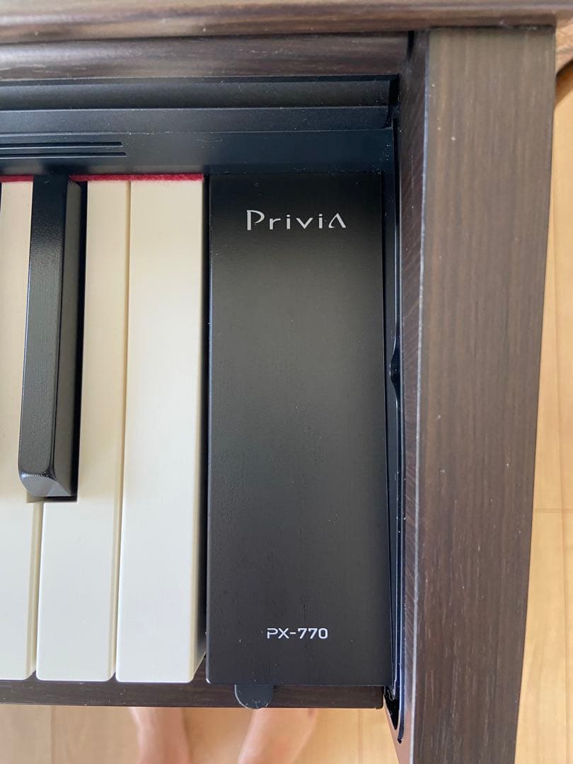 PX-770ブラウン | 横浜市金沢区 イス・ヘッドフォン付き