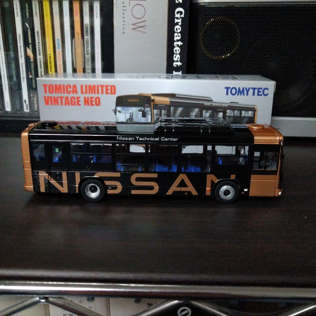 u*4様 トミカリミテッドヴィンテージNEO245cいすゞエルガ日産送迎バスサイ