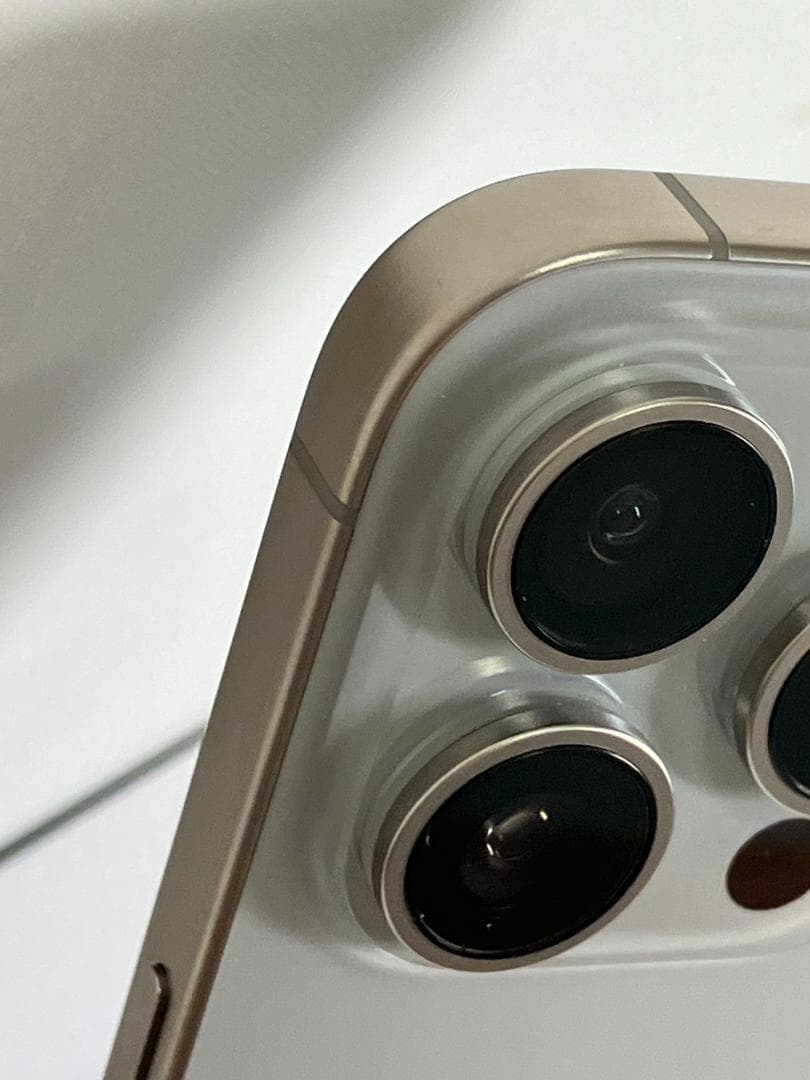 美品　iPhone 15 ProMax 256GB　バッテリー84％