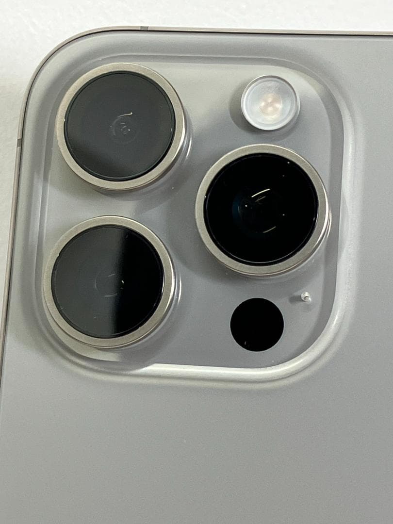 美品　iPhone 15 ProMax 256GB　バッテリー84％