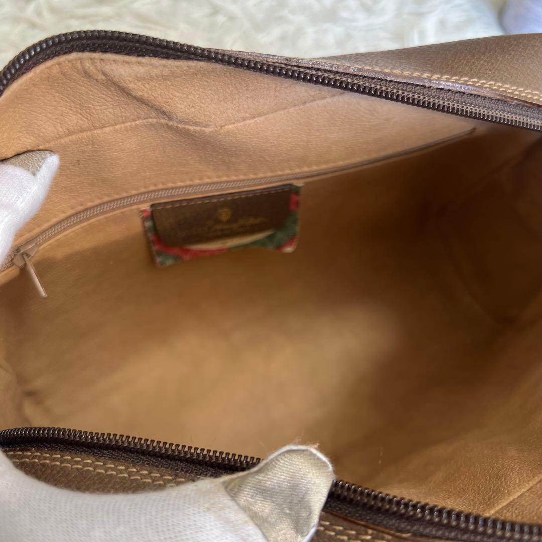 【極美品】GUCCI グッチ　ショルダーバッグ　GG柄　シェリーライン　PVC